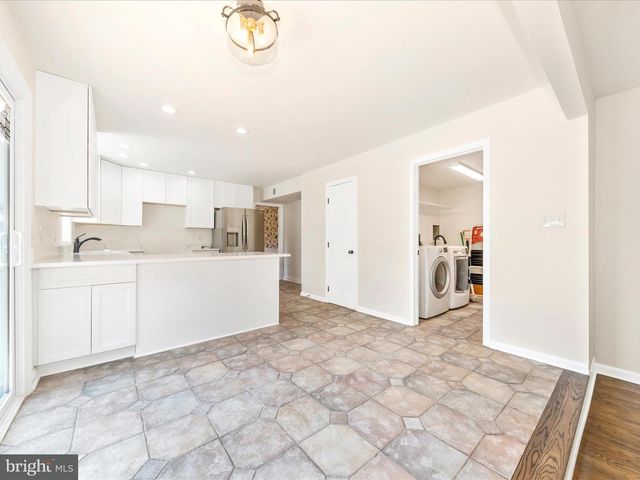 8395 BUCKEYE CT, Frederick, MD 21702