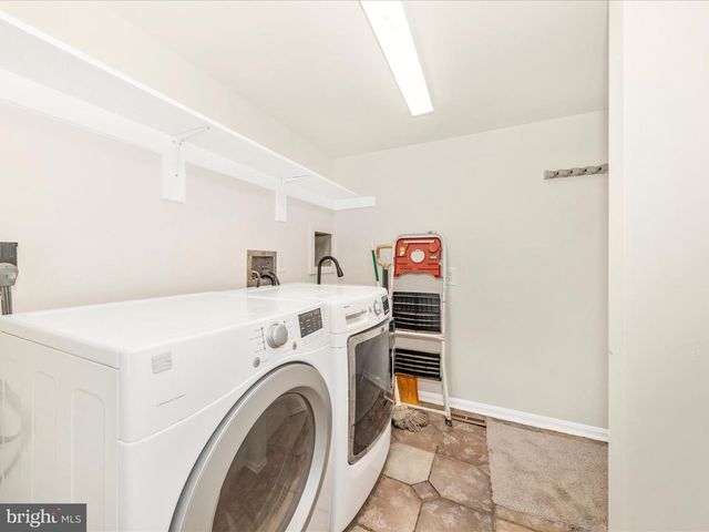 8395 BUCKEYE CT, Frederick, MD 21702