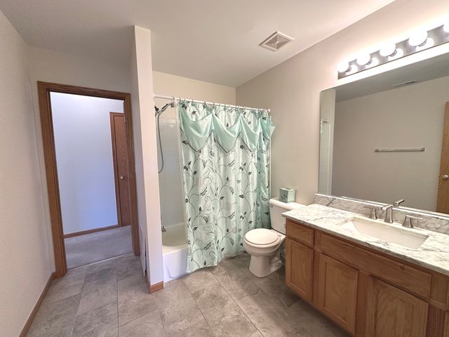 3503 Blue Ridge Court 3503, Carpentersville, IL 60110