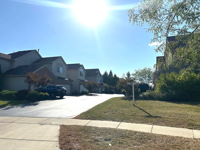 3503 Blue Ridge Court 3503, Carpentersville, IL 60110