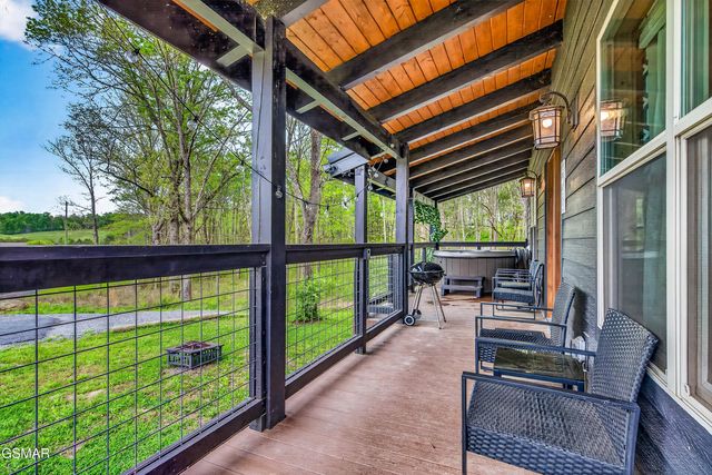 3412 Worth Road, Sevierville, TN 37876