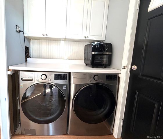 101 Rosevale Avenue E, Ronkonkoma, NY 11779