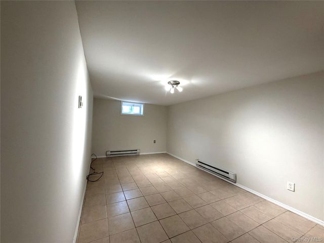 101 Rosevale Avenue E, Ronkonkoma, NY 11779