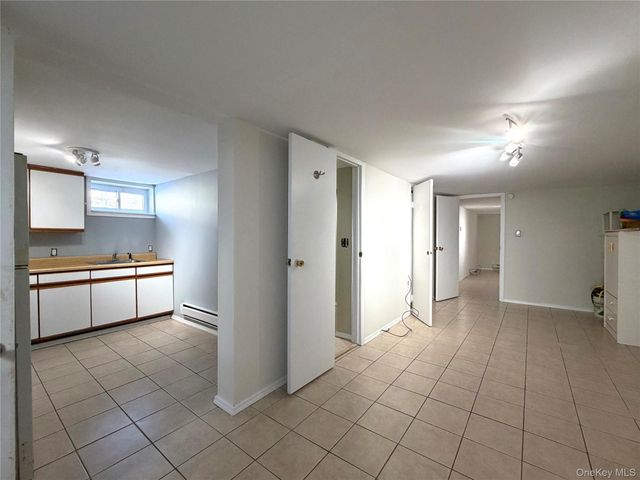 101 Rosevale Avenue E, Ronkonkoma, NY 11779