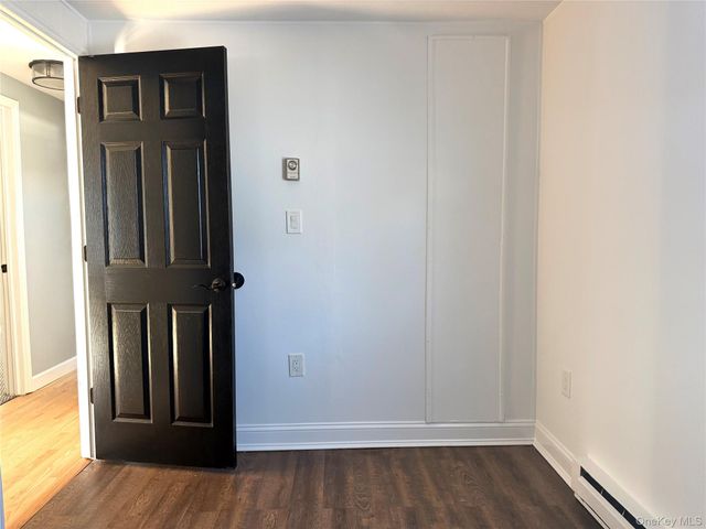 101 Rosevale Avenue E, Ronkonkoma, NY 11779