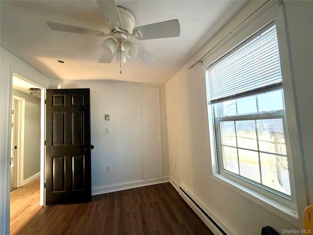 101 Rosevale Avenue E, Ronkonkoma, NY 11779