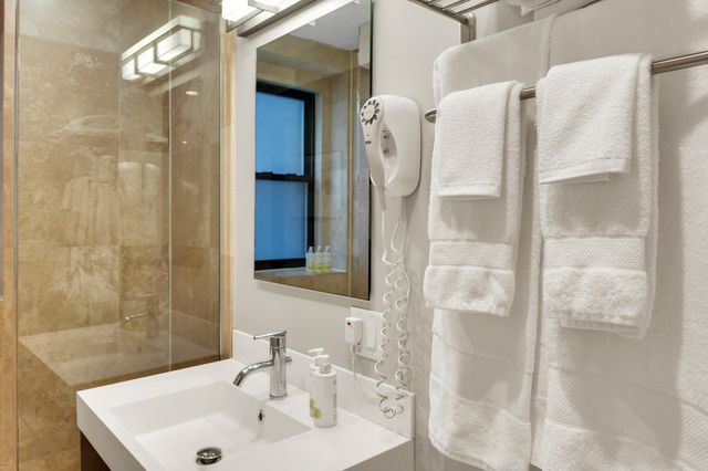 70 E WALTON Street 903, Chicago, IL 60611