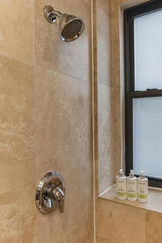 70 E WALTON Street 903, Chicago, IL 60611