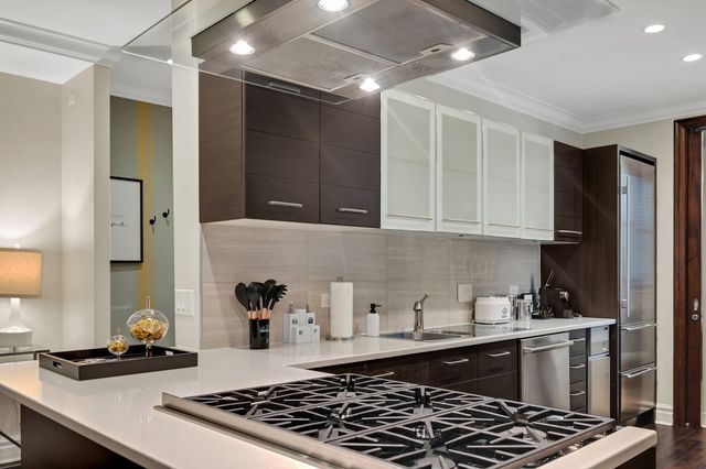 70 E WALTON Street 903, Chicago, IL 60611