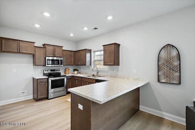 1683 Cambria Drive, Southaven, MS 38671