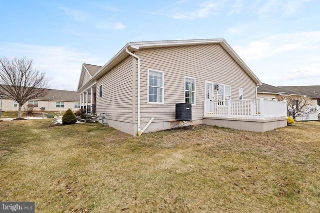 5 WINDING DR, Gettysburg, PA 17325