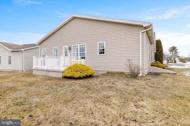 5 WINDING DR, Gettysburg, PA 17325