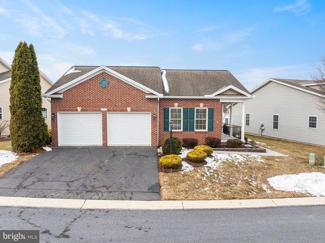 5 WINDING DR, Gettysburg, PA 17325