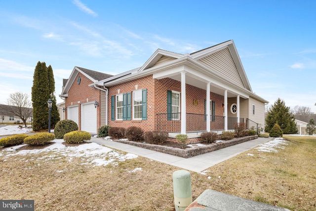 5 WINDING DR, Gettysburg, PA 17325