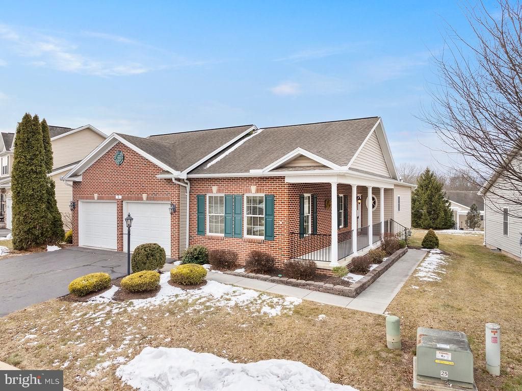5 WINDING DR, Gettysburg, PA 17325