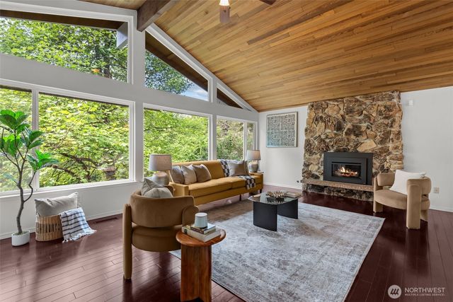 15811 20th Place W, Lynnwood, WA 98087