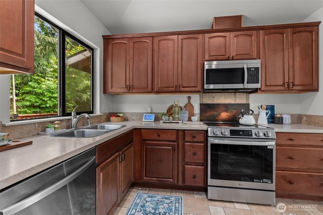 15811 20th Place W, Lynnwood, WA 98087