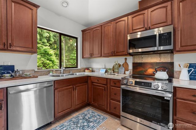 15811 20th Place W, Lynnwood, WA 98087