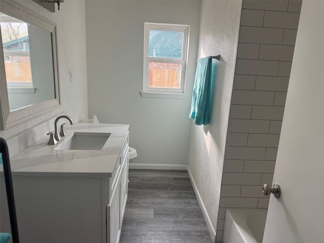 6412 Embassy Drive, Forest Hill, TX 76119