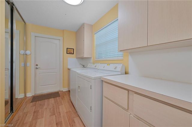 3527 El Verdado CT, Naples, FL 34109