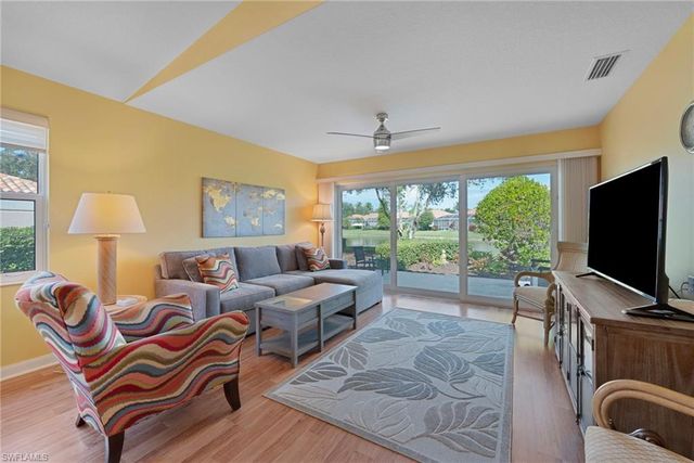 3527 El Verdado CT, Naples, FL 34109