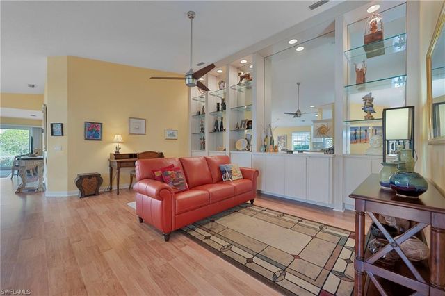 3527 El Verdado CT, Naples, FL 34109