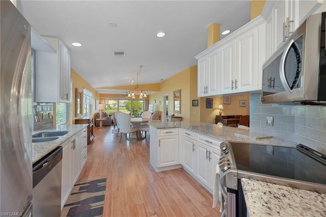 3527 El Verdado CT, Naples, FL 34109