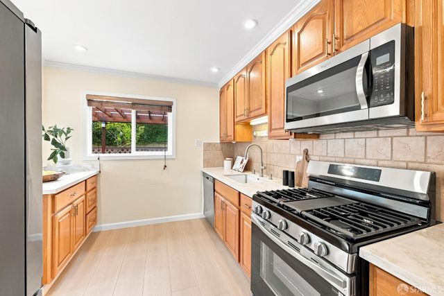 525 Larch Avenue, South San Francisco, CA 94080
