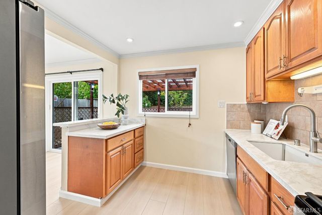 525 Larch Avenue, South San Francisco, CA 94080