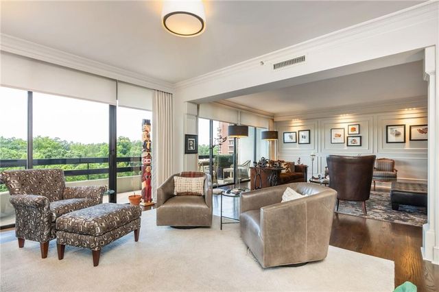 2660 Peachtree Road NW 12C, Atlanta, GA 30305