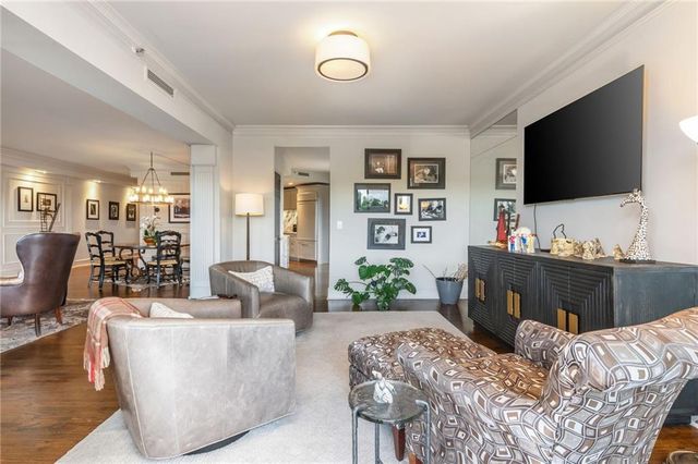 2660 Peachtree Road NW 12C, Atlanta, GA 30305