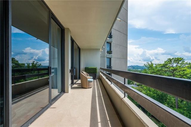 2660 Peachtree Road NW 12C, Atlanta, GA 30305