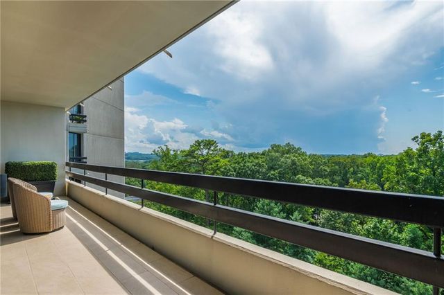 2660 Peachtree Road NW 12C, Atlanta, GA 30305