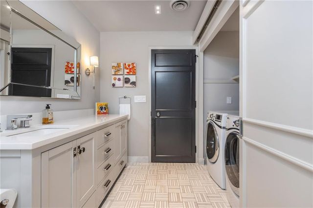 2660 Peachtree Road NW 12C, Atlanta, GA 30305