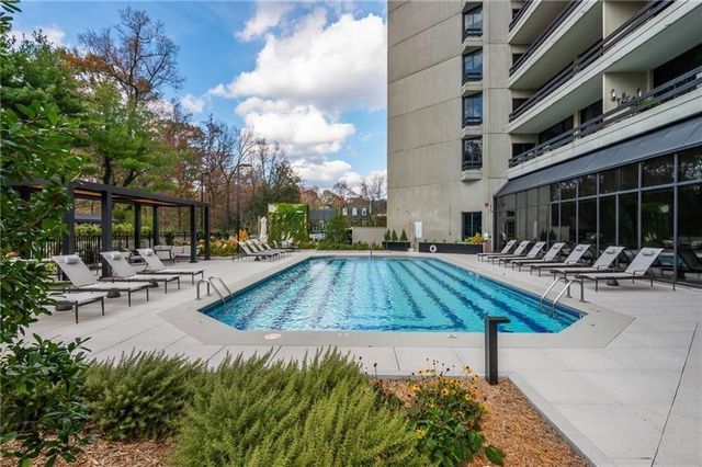 2660 Peachtree Road NW 12C, Atlanta, GA 30305