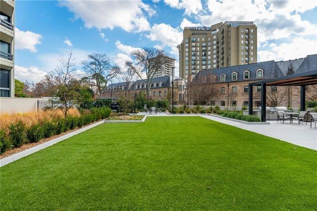 2660 Peachtree Road NW 12C, Atlanta, GA 30305