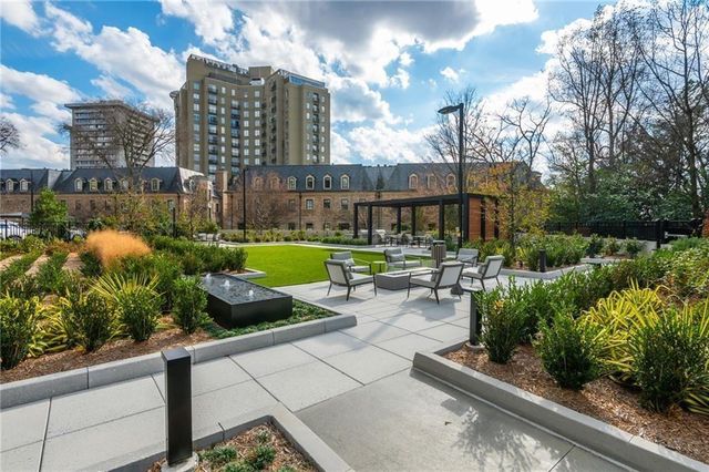 2660 Peachtree Road NW 12C, Atlanta, GA 30305