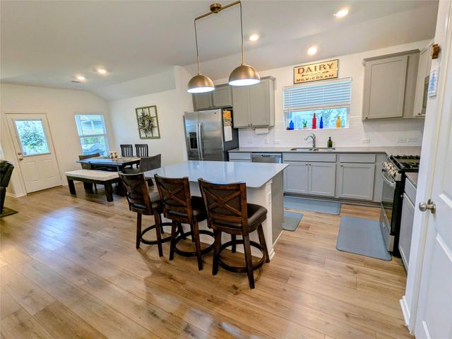197 River Rise RD, Kyle, TX 78640