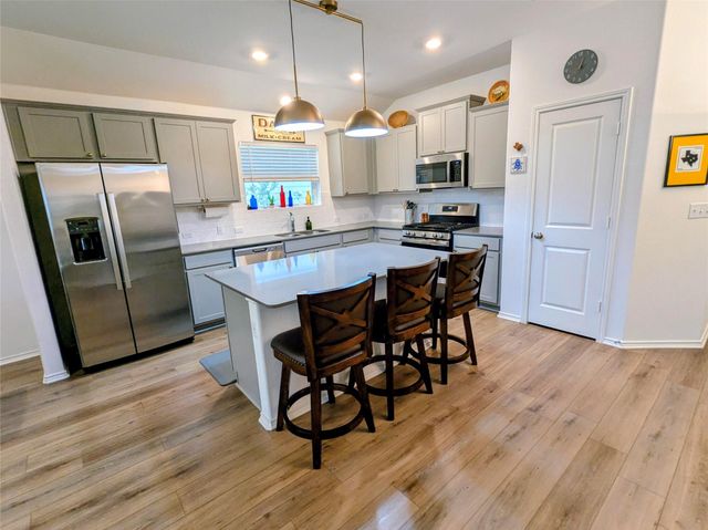 197 River Rise RD, Kyle, TX 78640