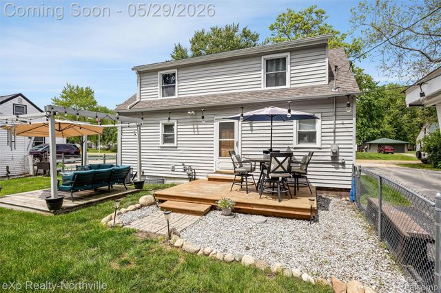 46049 Chatsworth Drive, Van Buren Charter Township, MI 48111