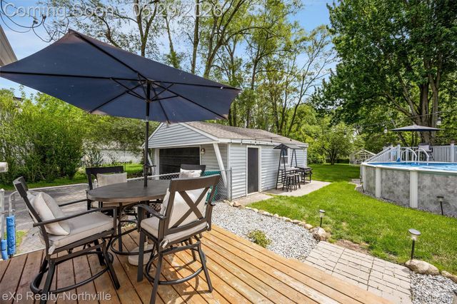 46049 Chatsworth Drive, Van Buren Charter Township, MI 48111