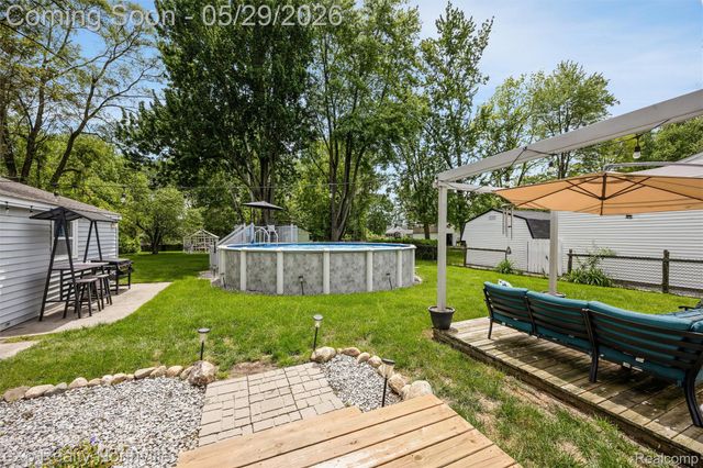 46049 Chatsworth Drive, Van Buren Charter Township, MI 48111