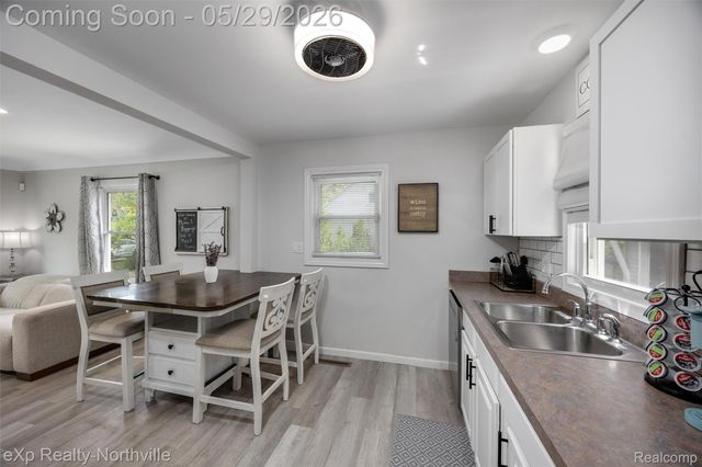 46049 Chatsworth Drive, Van Buren Charter Township, MI 48111