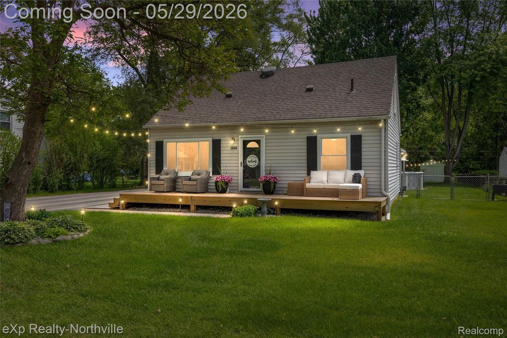 46049 Chatsworth Drive, Van Buren Charter Township, MI 48111