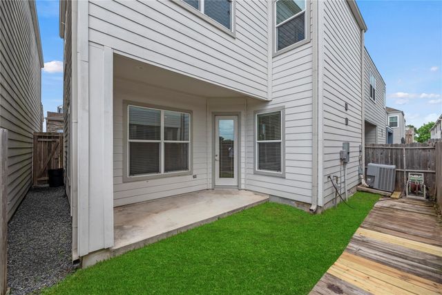 8819 Hollister Pine Court, Houston, TX 77080