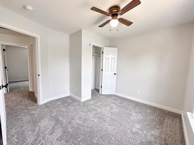 104 W Barrett Avenue, Walker, MO 64790