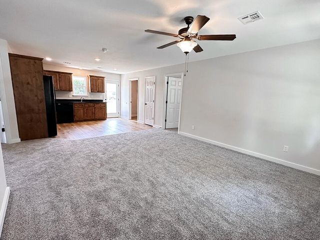 104 W Barrett Avenue, Walker, MO 64790