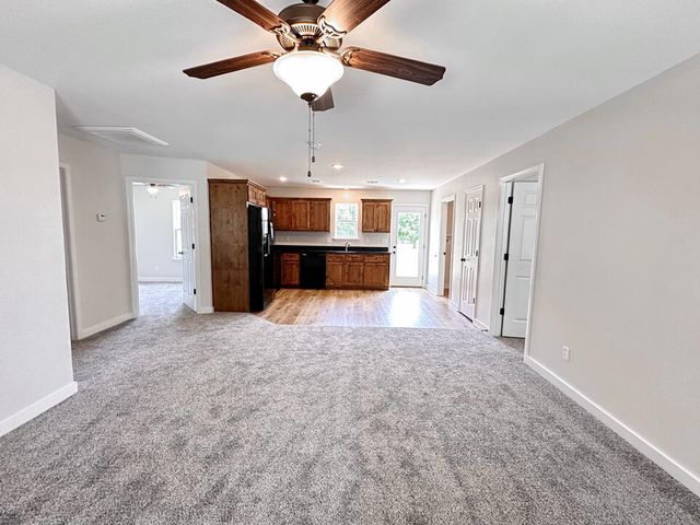 104 W Barrett Avenue, Walker, MO 64790