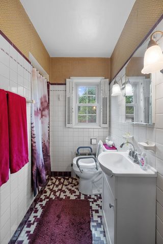 2601 12th Street, Moline, IL 61265