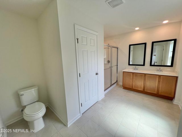 11314 PANTHER LAKE Parkway, Jacksonville, FL 32221